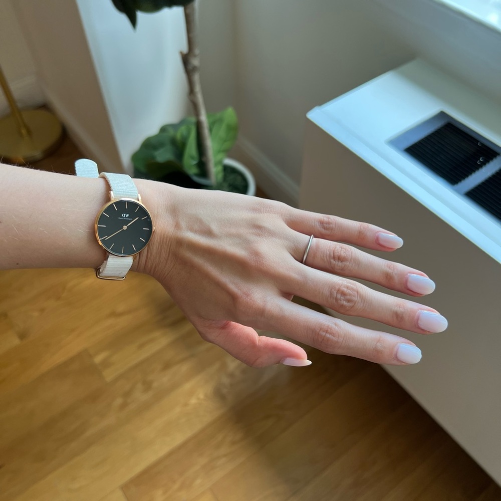 Daniel Wellington Petite Dover